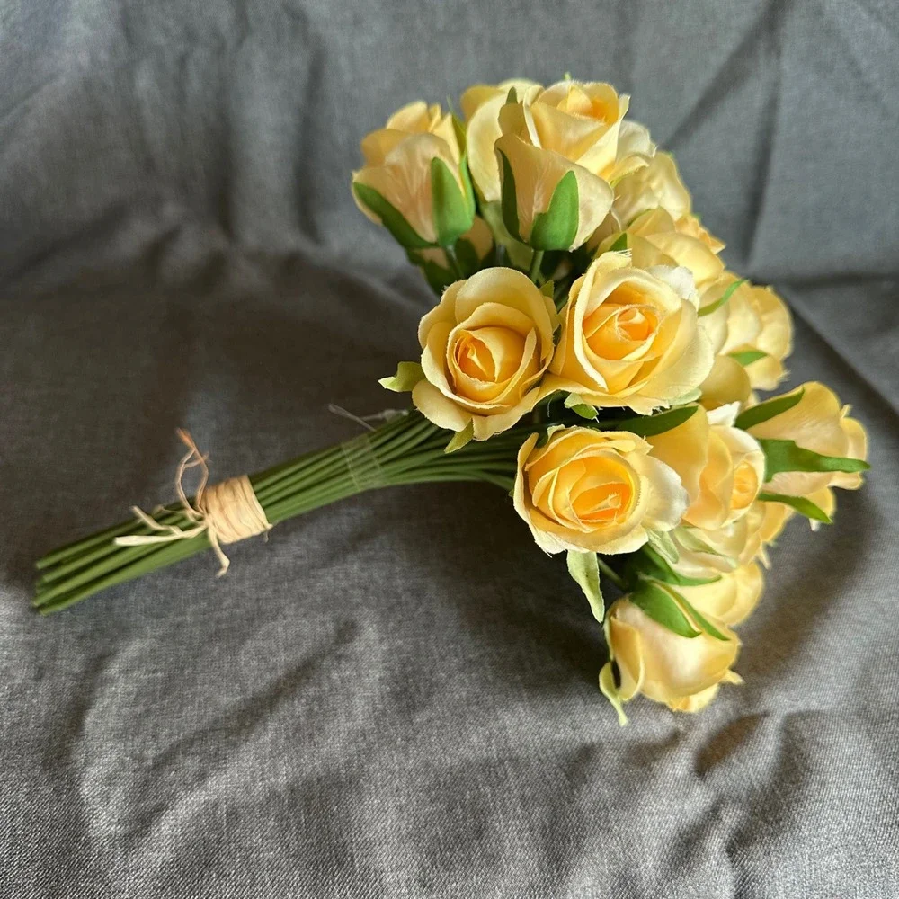 Artificial Roses‎ Yellow Floral Bouquet Faux Silk Flowers Decor